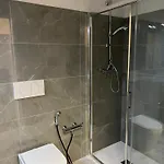 The Rock House Con Bagno Privato Self Check-in Gasthuis