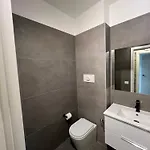 The Rock House Con Bagno Privato Self Check-in Gasthuis Piacenza