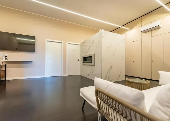 The Rock House Con Bagno Privato Self Check-in 3*