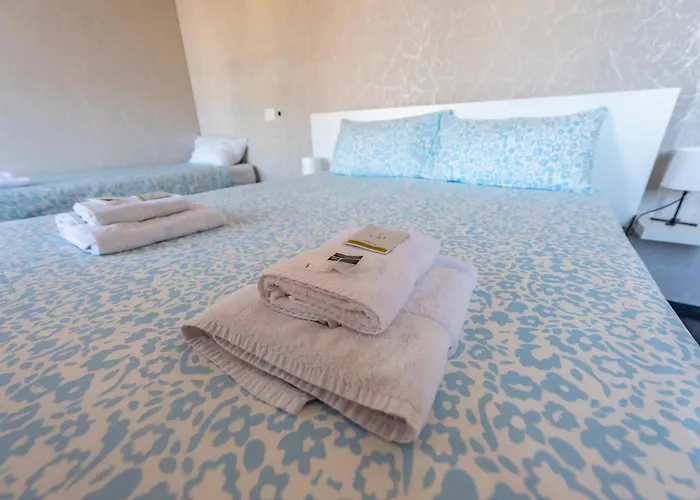 The Rock House Con Bagno Privato Self Check-in Πανσιόν Πιατσέντζα