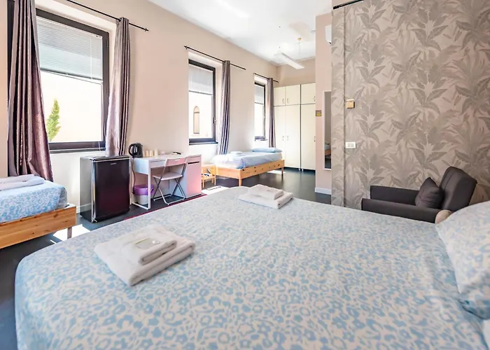 The Rock House Con Bagno Privato Self Check-in Πιατσέντζα